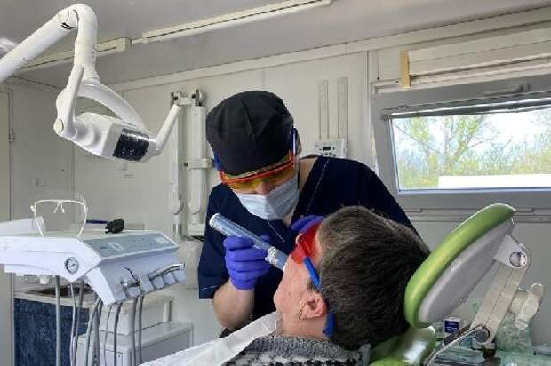 В Тамбовской области готовят порядок бесплатного протезирования зубов для ветеранов СВО