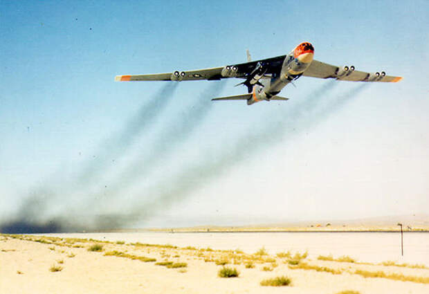 Boeing B-52