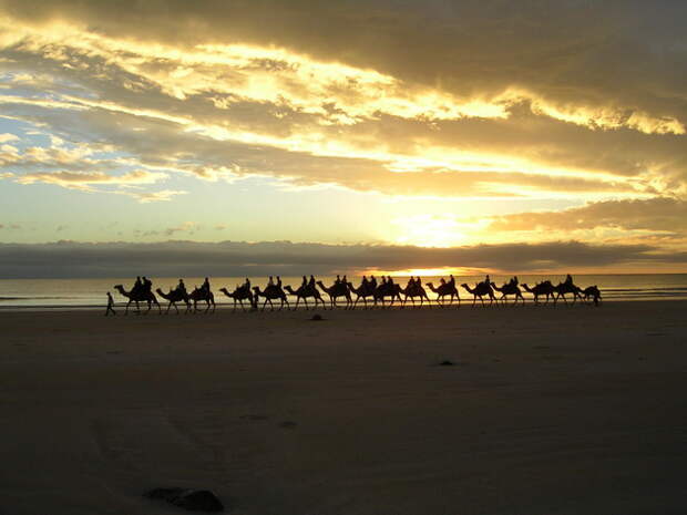 Пляж Кейбл Бич (Cable Beach). Австралия