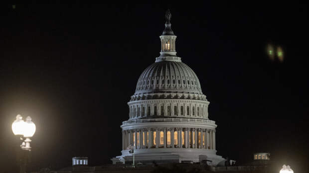 Сенат США отказался ограничить военные полномочия Трампа по операции в Иране