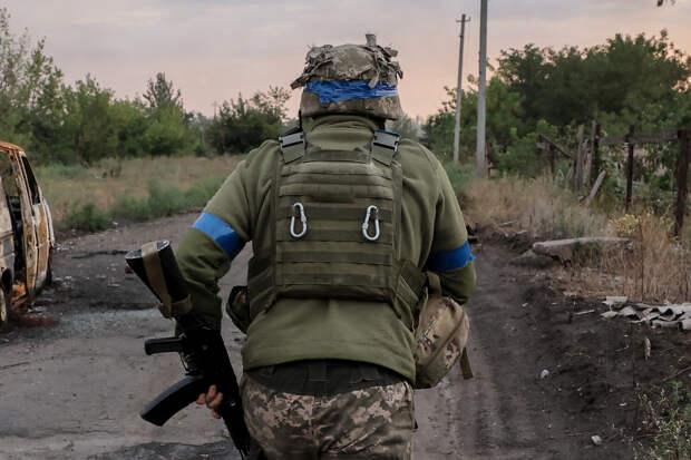 ТАСС: украинцы попросили найти казнившего солдат офицера ВСУ с позывным Вий