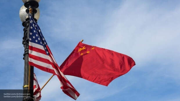 Пенс: США готовы к холодной войне с Китаем