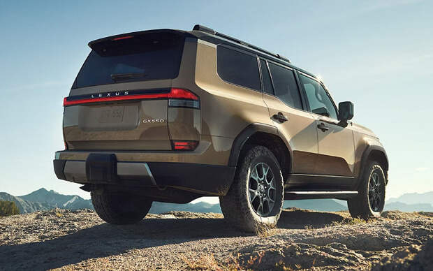 Lexus GX 550 заметно подешевел в России: премиум-версия Toyota Land Cruiser 250 с мощным мотором и гарантией 100 тыс. км — всего 14 млн рублей (вместо 18 млн в феврале 2025 года)