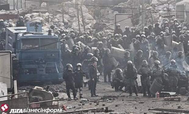 Адвокат беркутовца Зинченко не пришел в суд, заседание перенесли