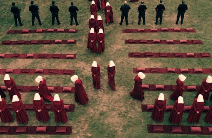 Кадр из сериала «Рассказ служанки» . / Фото: www.kinopoisk.ru