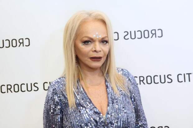 «На данный момент более точной информации нет»: Лариса Долина исчезла из списка звёздного концерта