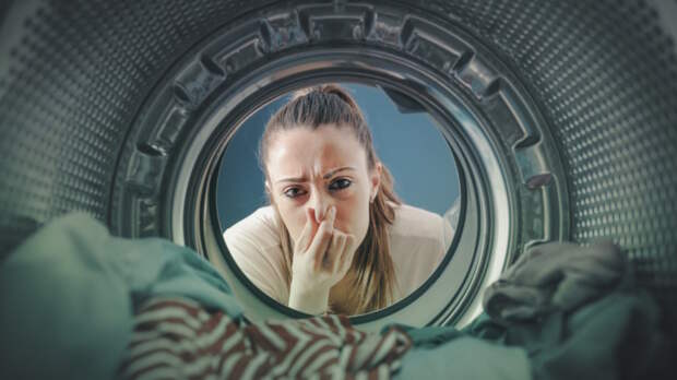 Как избавиться от запаха в стиральной машине: простая хитрость, которая поможет решить проблему