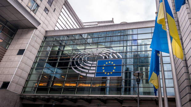 ЕП одобрил кредит Украине на €90 млрд
