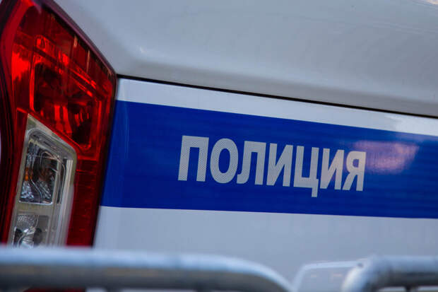 В Москве отец сбежавшей девушки из Чечни начал препираться с полицией