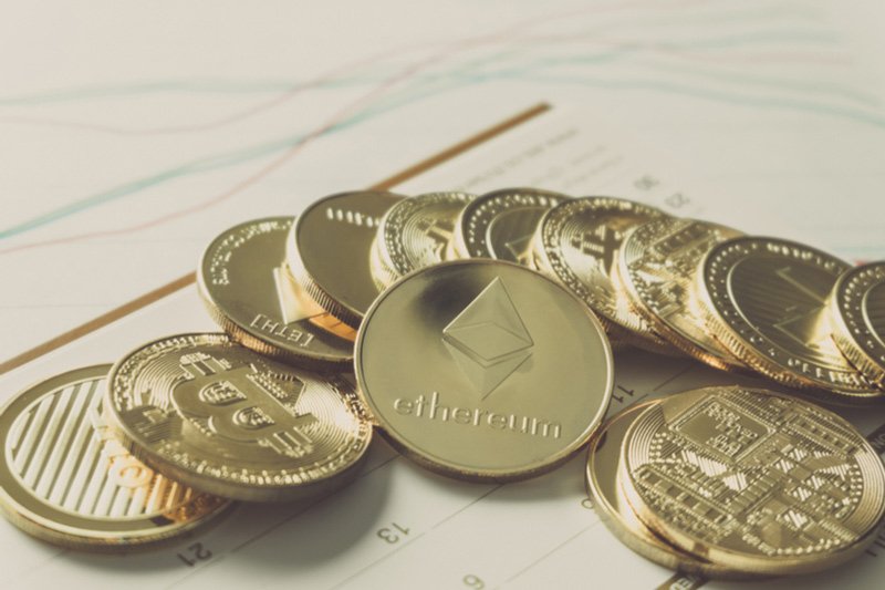 Dogecoin и Shiba Inu уже в первой криптодесятке