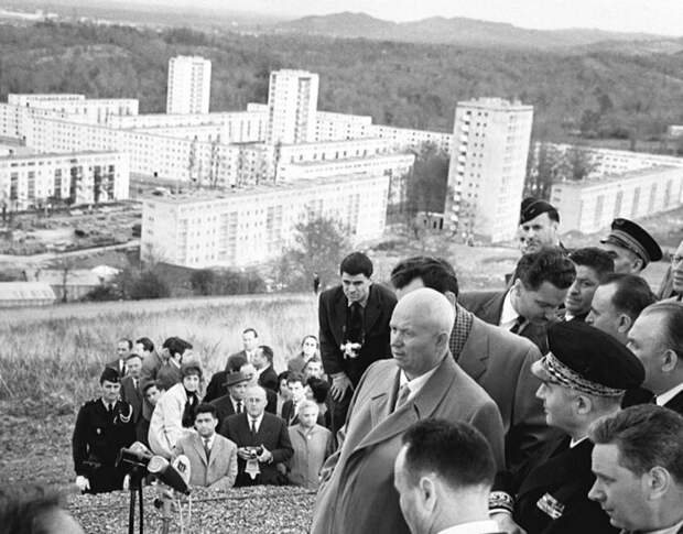 Идея первых панельных домов в СССР принадлежала Хрущеву /Фото:poisknews.ru Идея первых панельных домов в СССР принадлежала Хрущеву /Фото:poisknews.ru