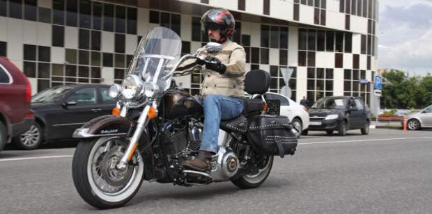 Хранитель истории — Harley-Davidson FLSTC Heritage Softail Classic