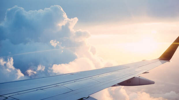 Самолет / Фото: unsplash.com / Ross Parmly