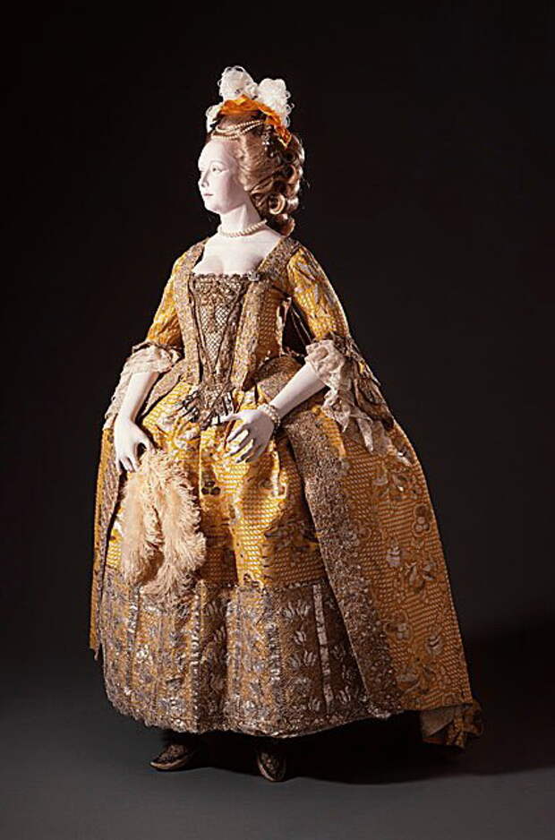 Придворное французское платье 1760 г.
