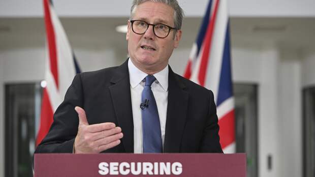 "Его дни сочтены". Вот как Стармер затянул Британию в политическое болото