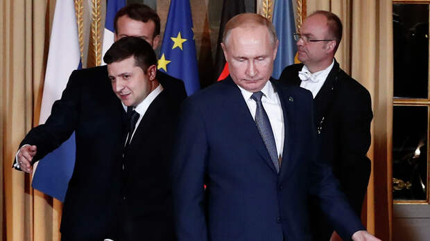 Киев предложил провести встречу Путина и Зеленского в Ватикане 