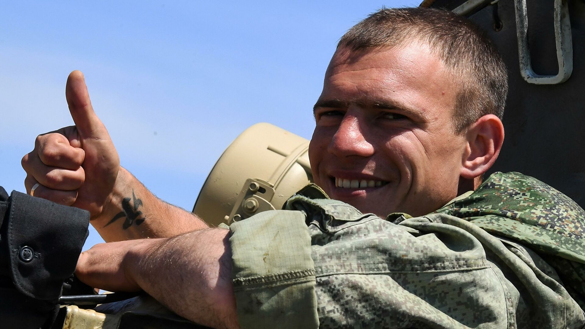 Юрист рассказал, чьи оклады вырастут с 1 октября 
