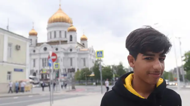 Иракский мальчик Касим Алькадим приехал в Москву на лечение