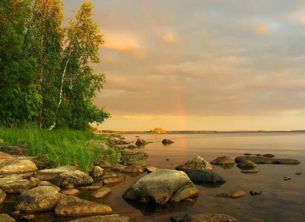 Онежское озеро яркая природная достопримечательность России
