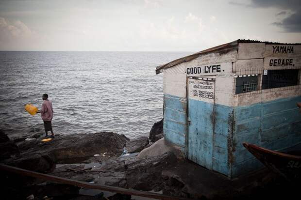 Мгинго – самый густонаселенный остров в мире Migingo03 Мгинго – самый густонаселенный остров в мире