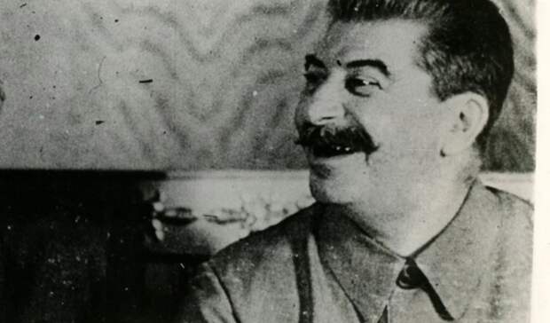 Юмор как орудие устрашения: вышла книга о том, как смеялись при Сталине