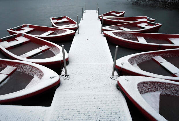 Снежные лодки в Кельне, Германия
