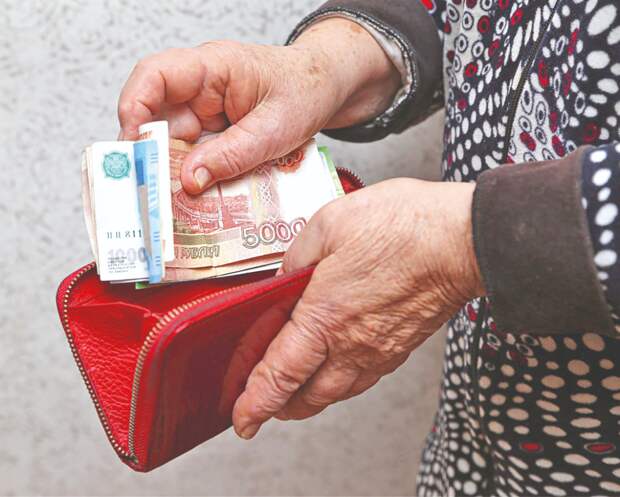 Крымчане могут получать две пенсии: кто имеет на это право