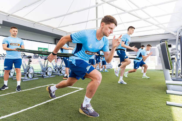 Футболист "Зенита" Дивеев признался, что его шокируют цены в магазинах