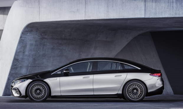 Mercedes официально представил новый электрический суперседан EQS (галерея)