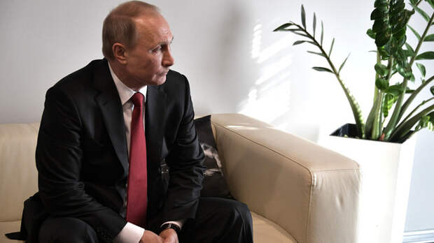 Путин карантин не ввёл, но министров довёл