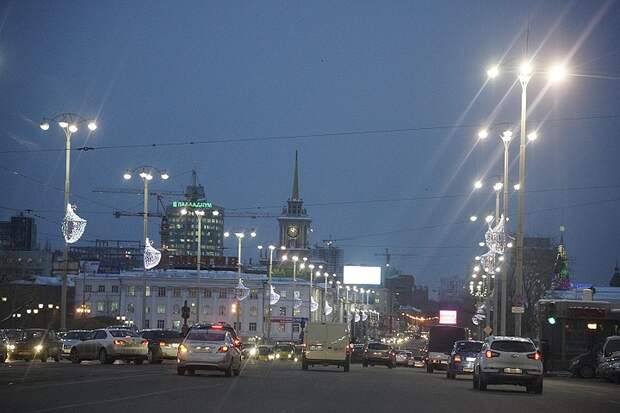 Главный проспект Екатеринбурга тоже носит неоднозначное название Фото: Алексей БУЛАТОВ