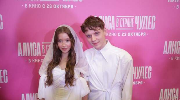 Дочь Пересильд заподозрили в помолвке с Ваней Дмитриенко из-за кольца на пальце