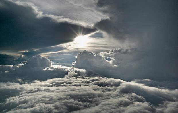 Облака на высоте 6 000 метров