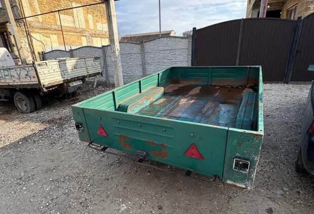 Студент из Симферополя украл у соседа прицеп за 100 тысяч рублей