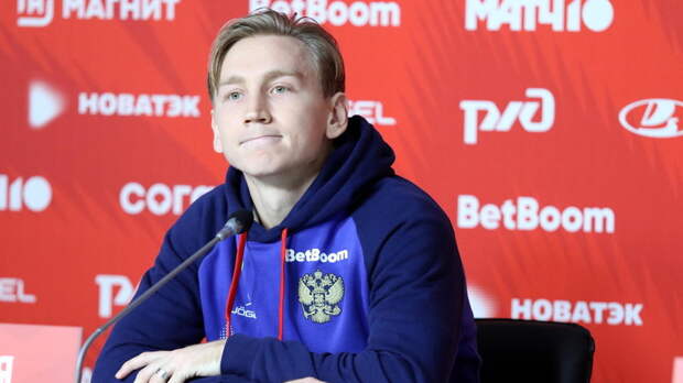 Умяров раскритиковал бездействие ФИФА в вопросе возвращения России