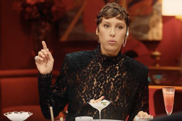 Актриса Горбачева заплатила 26 тысяч рублей в ресторане за невежливого мужчину