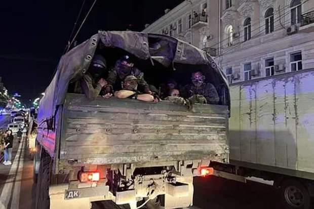 Военкор рассказал о странном поведении российского генерала во время марша Пригожина