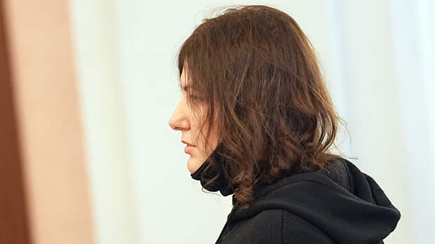 Спор продолжается: Лурье отказалась принять квартиру Долиной