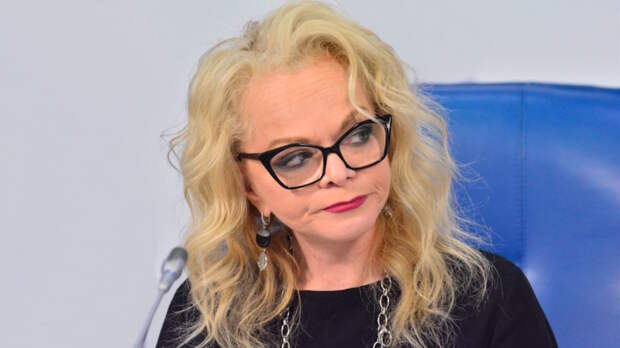 Суд обязал Ларису Долину покинуть проданную Лурье квартиру