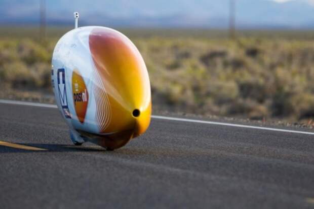 Суперскоростной велосипед-кокон от AeroVelo. Суперскоростной велосипед-кокон от AeroVelo.
