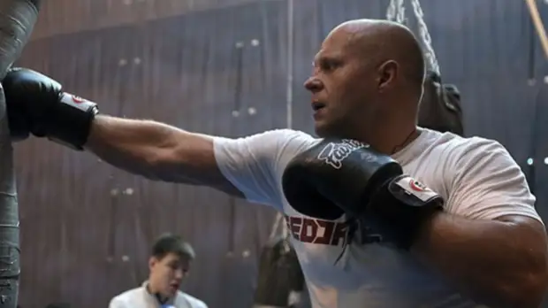 «Высказал предпочтение, но решать будет Кокер»: Фёдор Емельяненко — о возможном сопернике и турнире Bellator в России