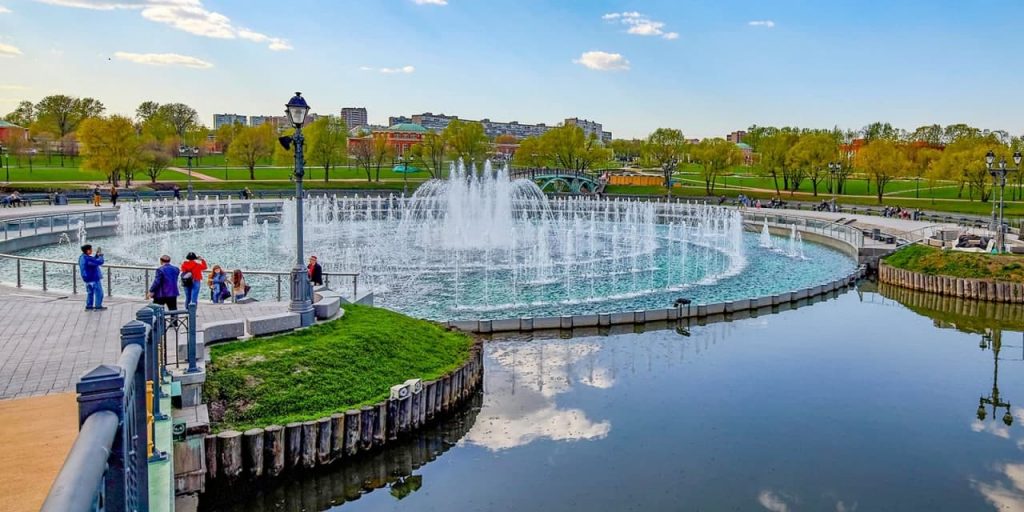 Собянин открыл сезон фонтанов в Москве