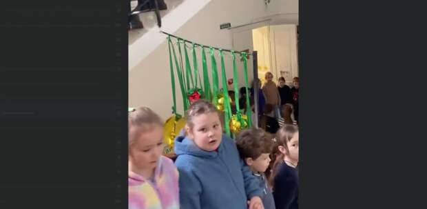 В Киеве Киевсовет рекомендовал петь гимн в школах ежедневно