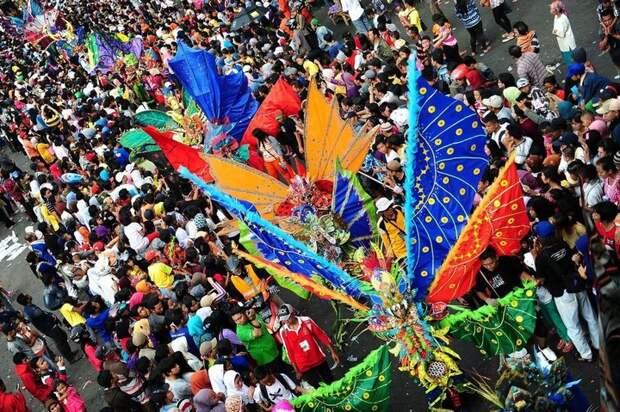Необычный карнавал в индонезийском Джембере (16)