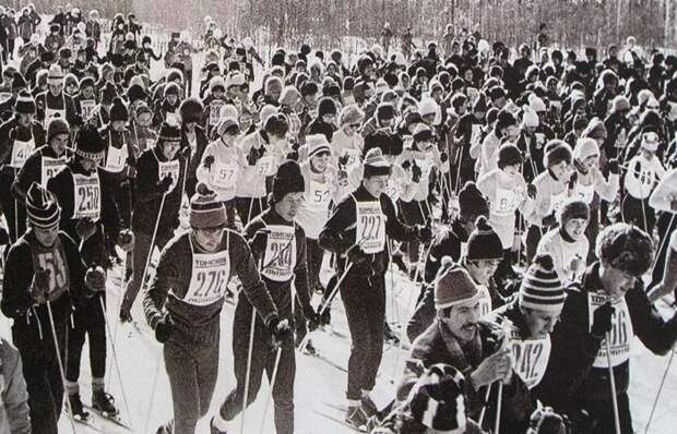 Лыжники в СССР.