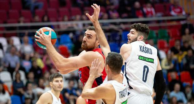 ЦСКА едва не упустил победу в матче с «Пари НН», проиграв последнюю четверть с разницей в 10 очков