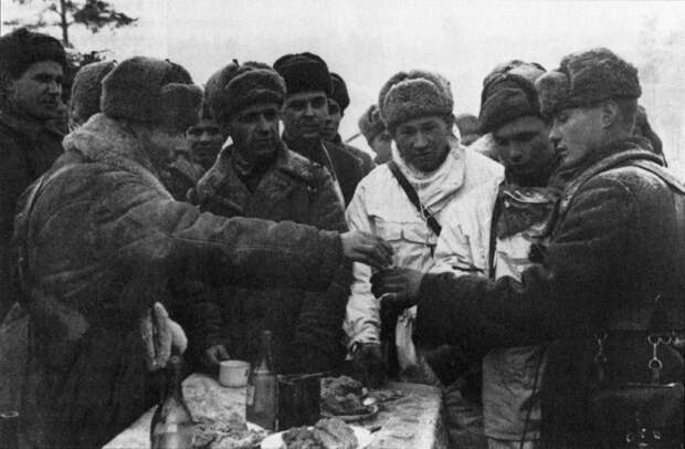 Как У-2 в Сталинграде водку пехотинцам сбрасывали война, история, факты