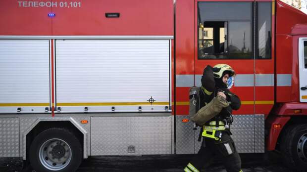В Рязанской области при ночной атаке БПЛА повреждена кровля частного дома