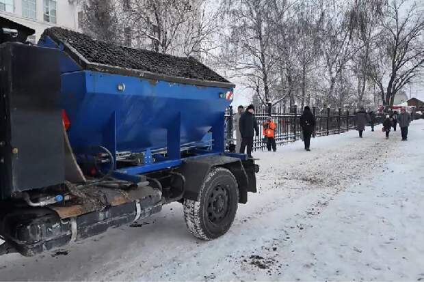 С начала сезона на тамбовских дорогах уже использовано более 18 тысяч реагентов