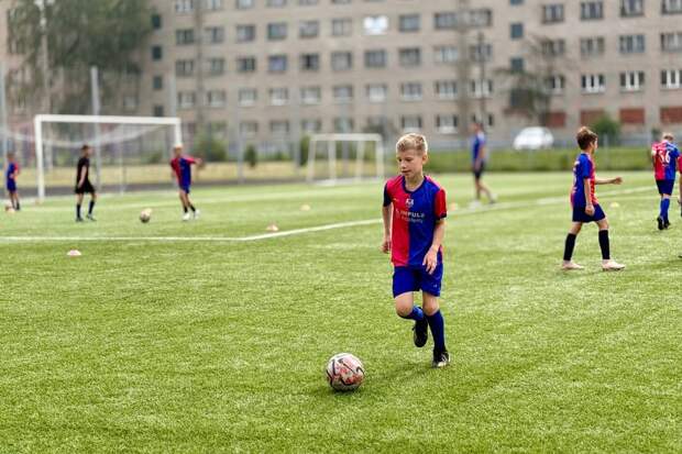 В Тульской области дети сотрудников медучреждений смогут бесплатно заниматься футболом